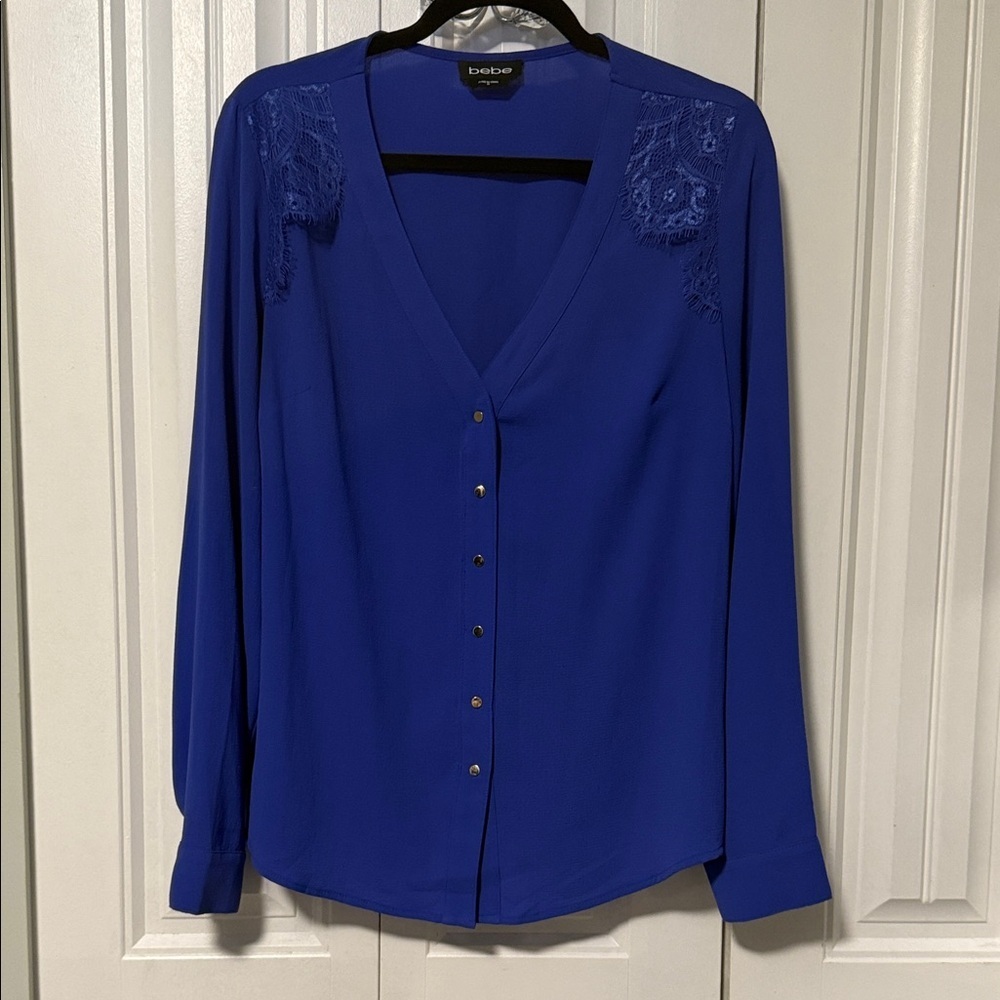 Bebe Vibrant Bluey Purple colour blend Button-Up Blouse - lace accents - medium